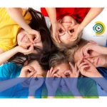 روابط اجتماعی کودک : آموزش برقراری ارتباط اجتماعی (+ ۱۰ مهارت اجتماعی ضروری کودکان )
